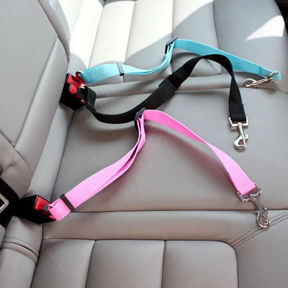 Keep Your Pup Safe & Snug 🐾 Adjustable Dog Seat Belt for Stress-Free Car Rides! 💖
