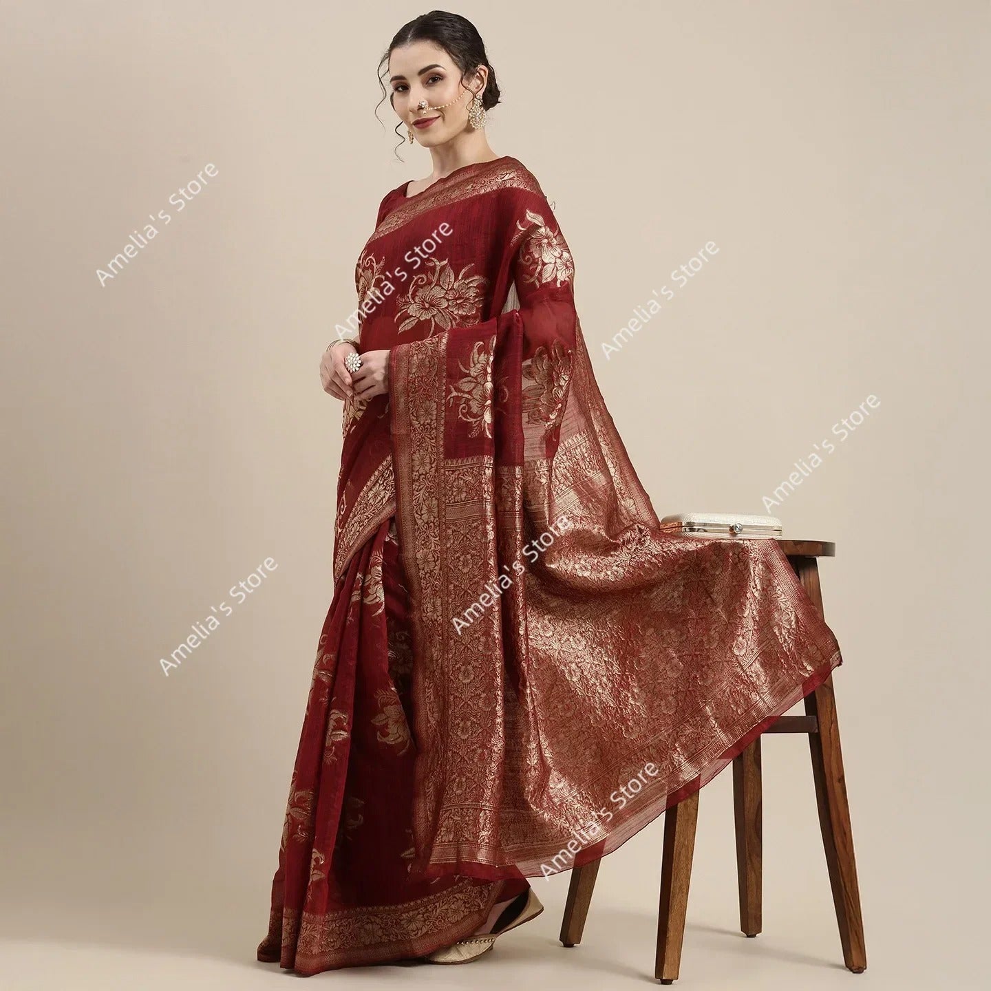 Dark Green Banarasi Saree - Perfect Connecticut Wedding Gift